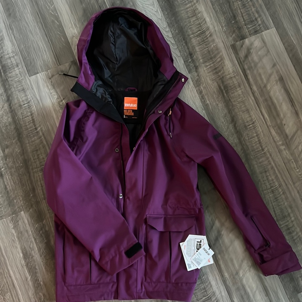 NWT women’s ThirtyTwo snowboard jacket